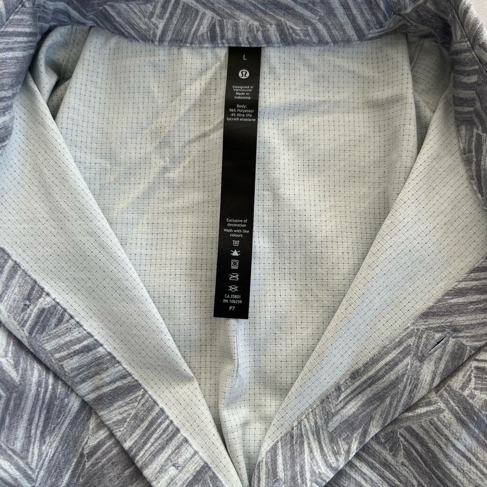 lululemon Airing Easy Camp Short Sleeve - Picture 5 of 5